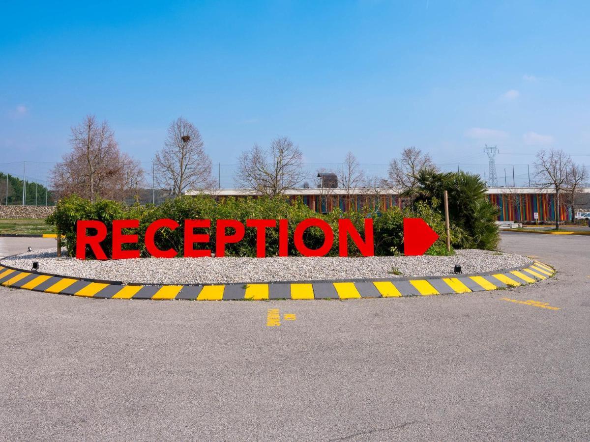 Aparthotel Golf Residenza Peschiera del Garda Exterior foto