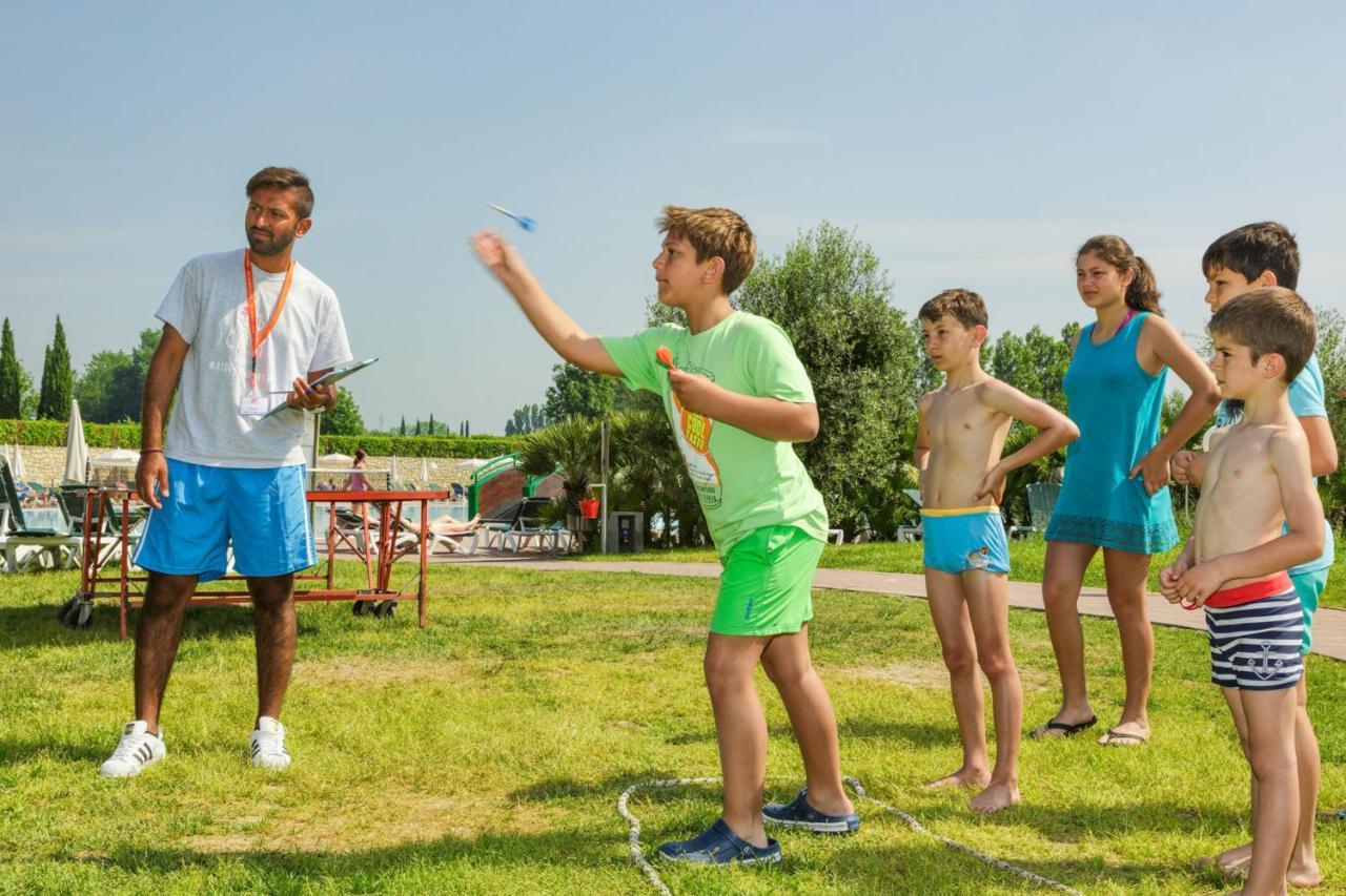 Aparthotel Golf Residenza Peschiera del Garda Exterior foto